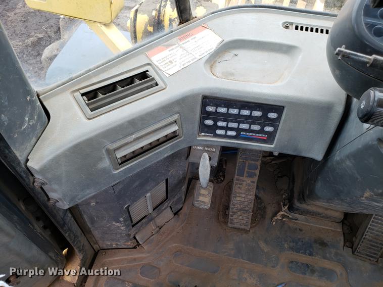 image for item EN9798 1998 Komatsu WA250 wheel loader