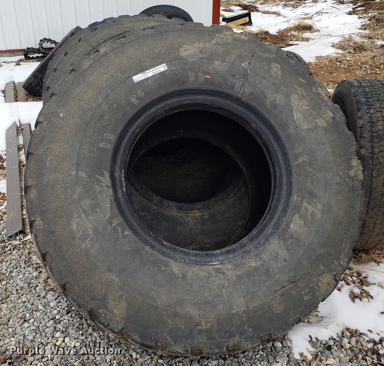 image for item EN9799 (4) Double Coin 20.5R25 tires