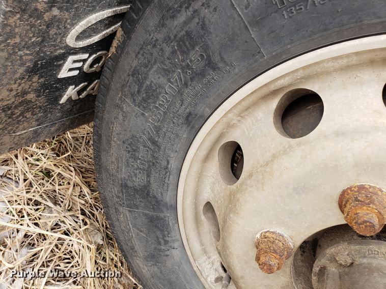 image for item EN9800 2001 International 4900 dump truck