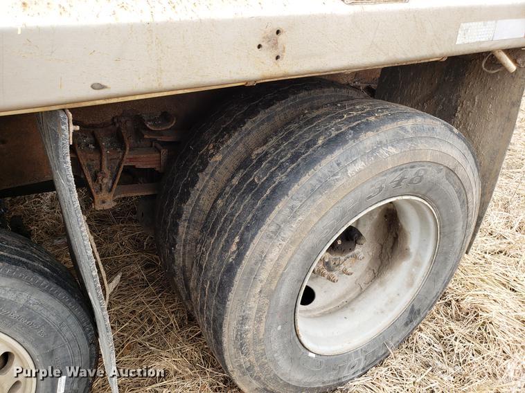 image for item EN9800 2001 International 4900 dump truck