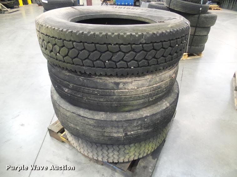 image for item EP9832 (5) pallets of tires