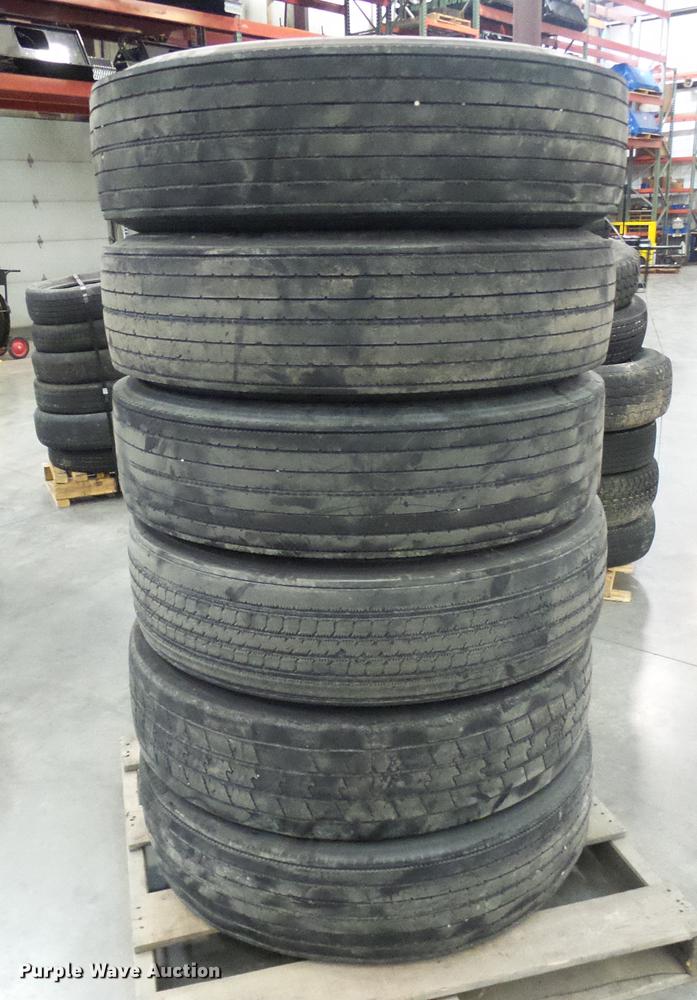 image for item EP9832 (5) pallets of tires