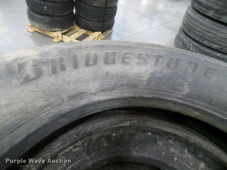 image for item EP9832 (5) pallets of tires