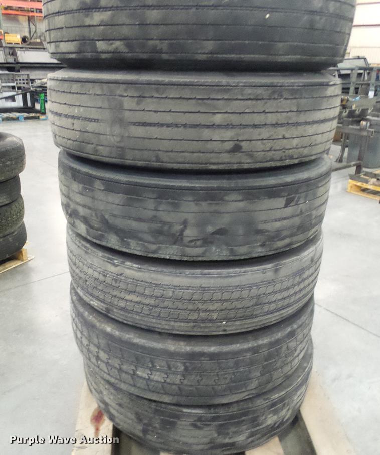 image for item EP9832 (5) pallets of tires
