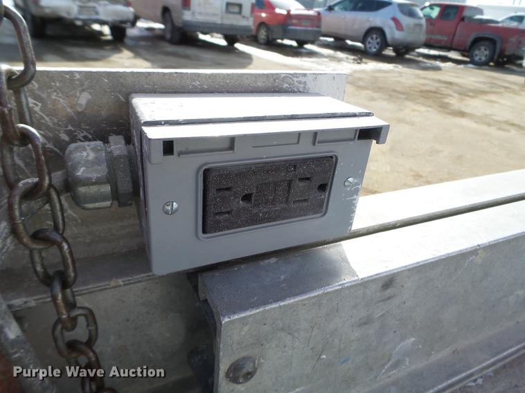 image for item EW9932 2005 JLG 1930ES scissor lift