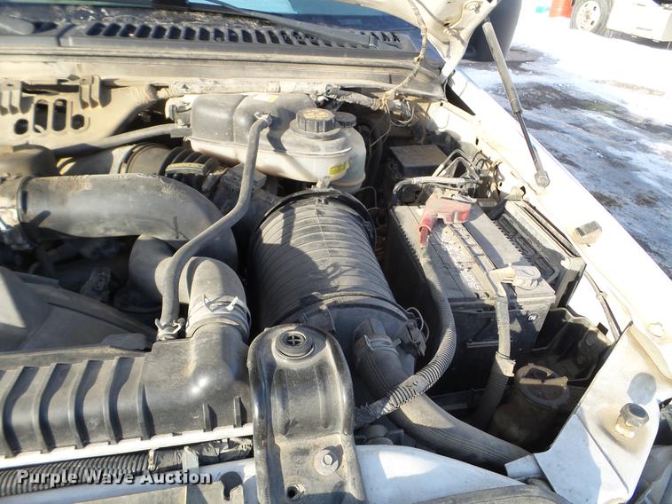 image for item EW9952 2006 Ford F450 Super Duty Crew Cab utility truck