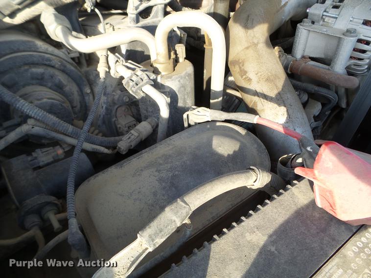 image for item EW9952 2006 Ford F450 Super Duty Crew Cab utility truck