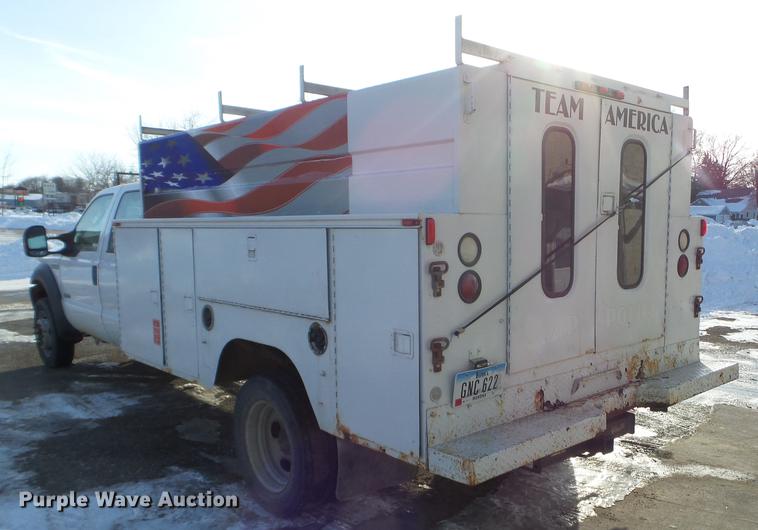 image for item EW9952 2006 Ford F450 Super Duty Crew Cab utility truck