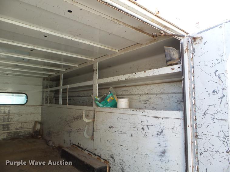 image for item EW9952 2006 Ford F450 Super Duty Crew Cab utility truck