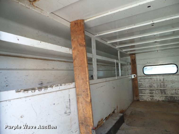 image for item EW9952 2006 Ford F450 Super Duty Crew Cab utility truck