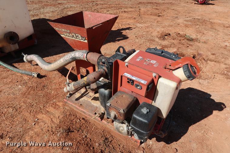 image for item FE9583 2007 Ditch Witch FM13V fluid management system