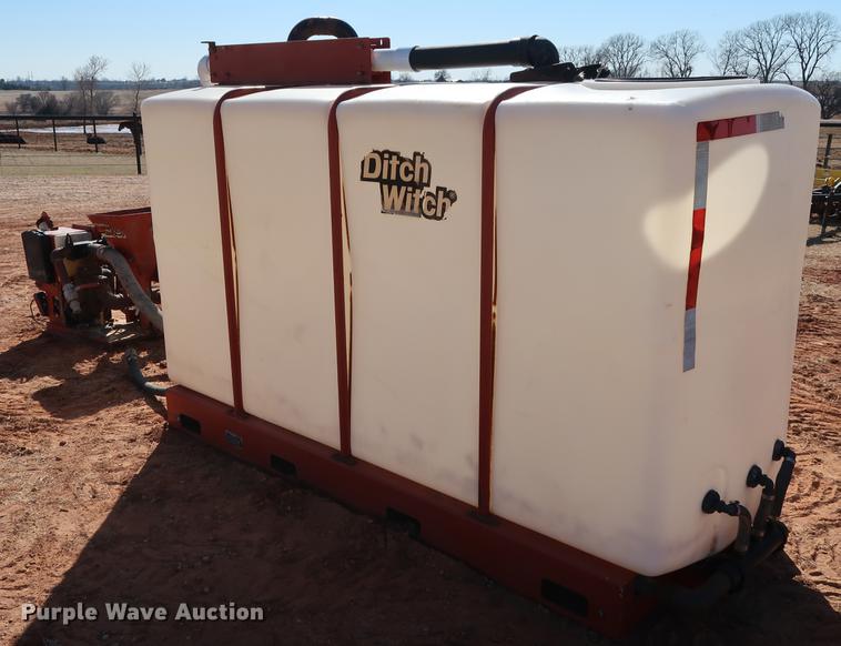 image for item FE9584 2007 Ditch Witch FM13V fluid management system