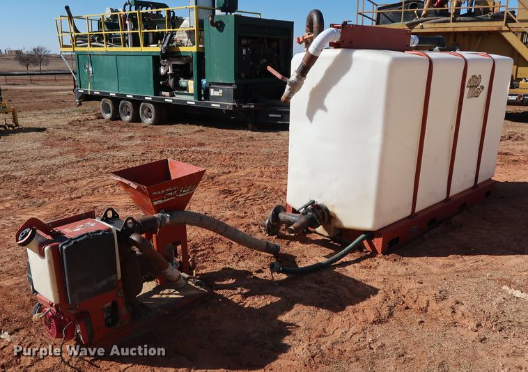 image for item FE9584 2007 Ditch Witch FM13V fluid management system