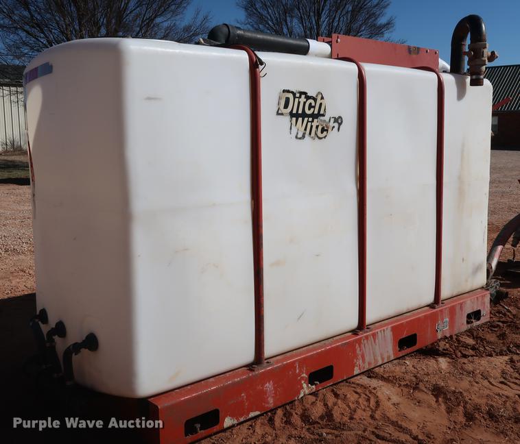 image for item FE9584 2007 Ditch Witch FM13V fluid management system