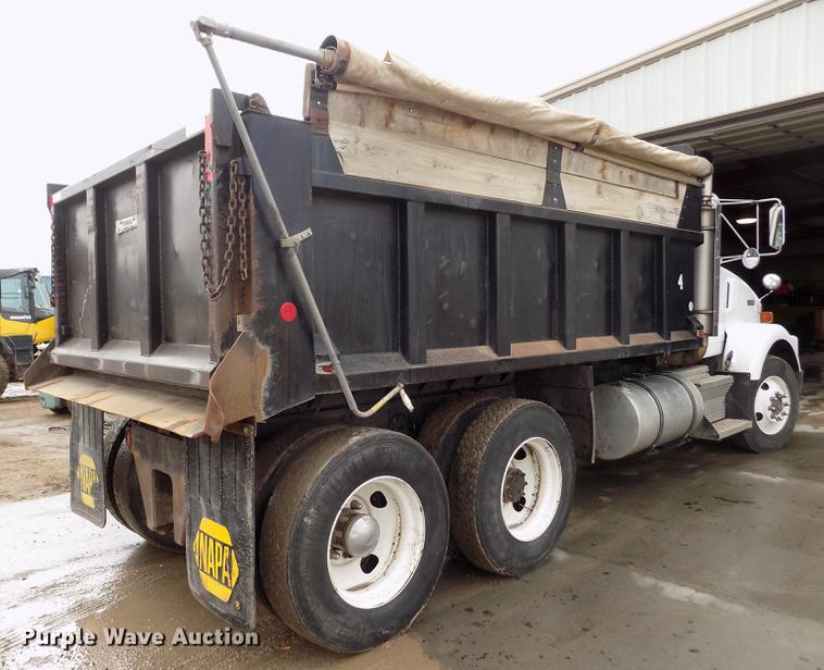 image for item FH9058 1998 Kenworth T800 dump truck