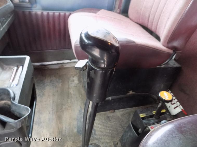 image for item FH9058 1998 Kenworth T800 dump truck