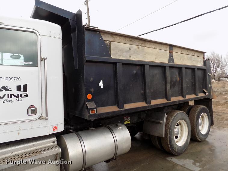 image for item FH9058 1998 Kenworth T800 dump truck