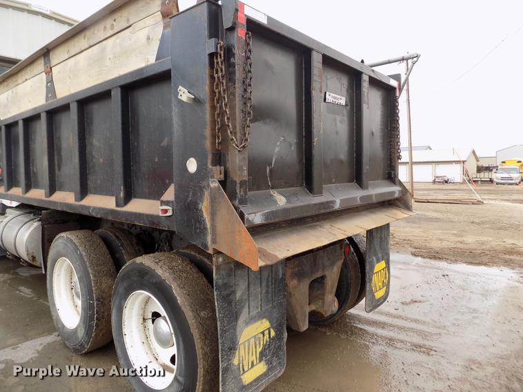 image for item FH9058 1998 Kenworth T800 dump truck