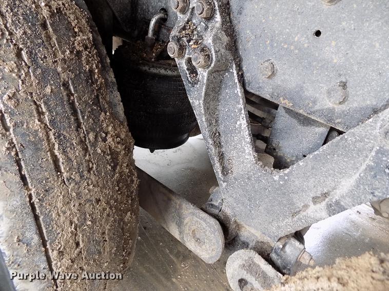 image for item FH9058 1998 Kenworth T800 dump truck