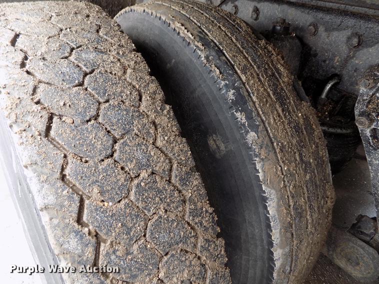 image for item FH9058 1998 Kenworth T800 dump truck