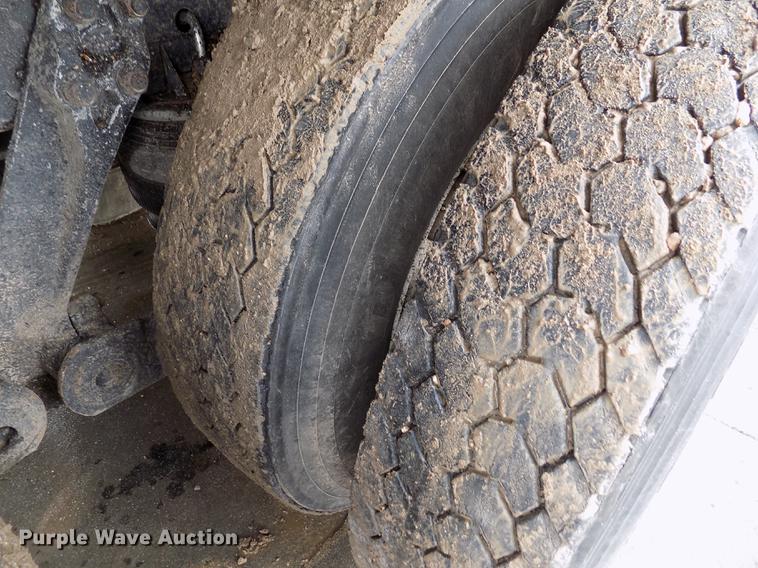 image for item FH9058 1998 Kenworth T800 dump truck