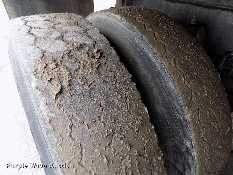 image for item FH9058 1998 Kenworth T800 dump truck