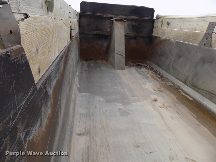 image for item FH9058 1998 Kenworth T800 dump truck