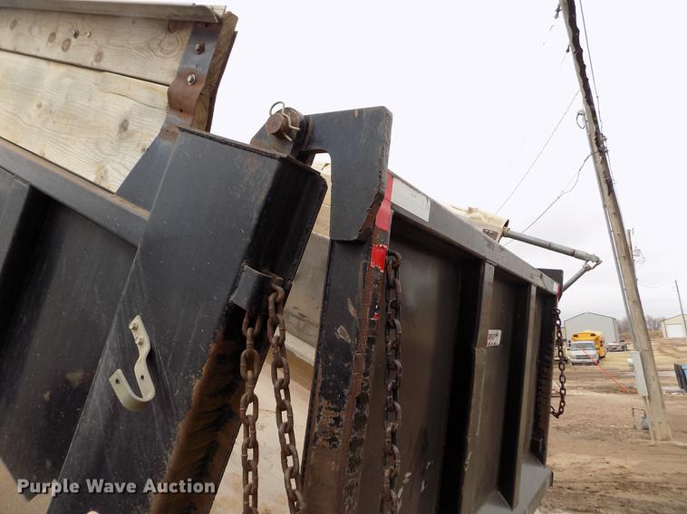 image for item FH9058 1998 Kenworth T800 dump truck