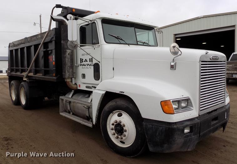 image for item FH9060 2001 Freightliner FLD dump truck