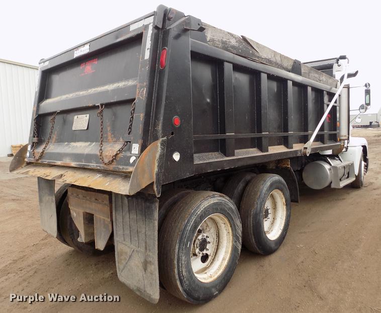 image for item FH9060 2001 Freightliner FLD dump truck