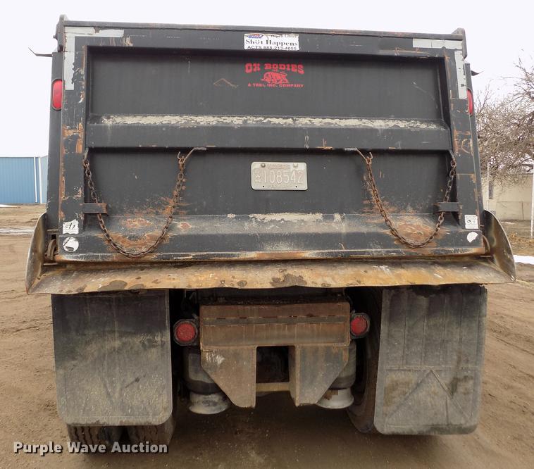 image for item FH9060 2001 Freightliner FLD dump truck