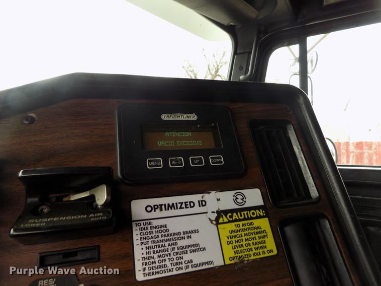 image for item FH9060 2001 Freightliner FLD dump truck