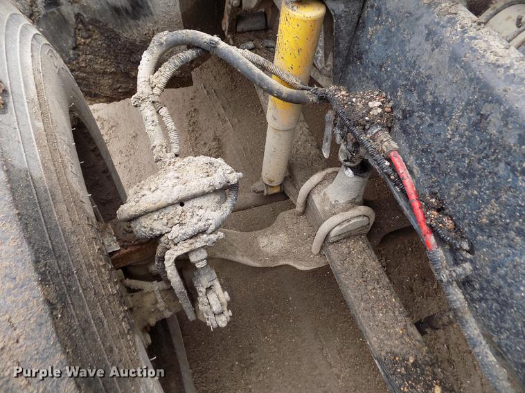 image for item FH9060 2001 Freightliner FLD dump truck