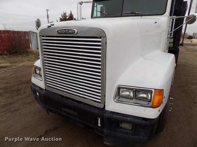 image for item FH9060 2001 Freightliner FLD dump truck