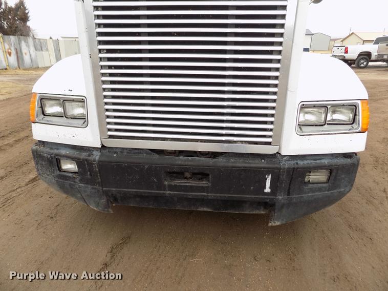 image for item FH9060 2001 Freightliner FLD dump truck