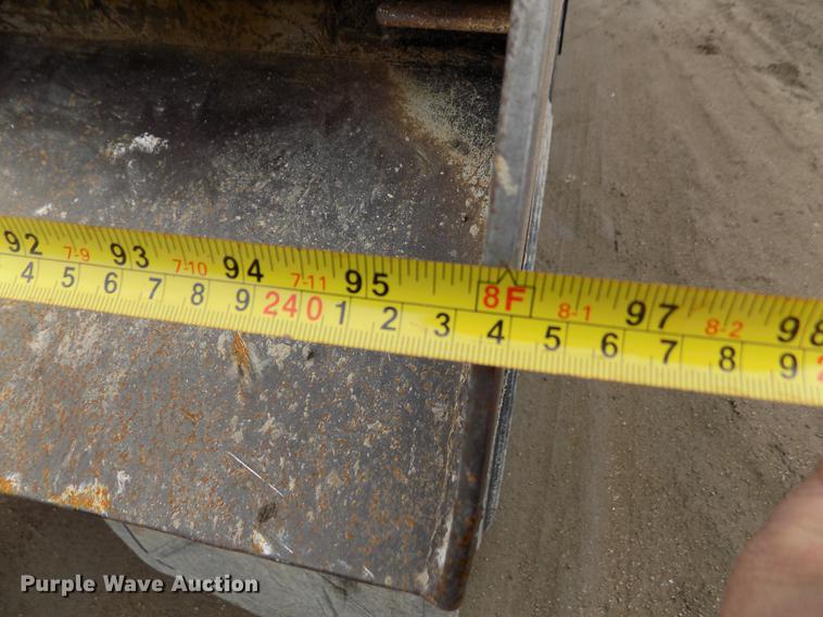 image for item FH9060 2001 Freightliner FLD dump truck