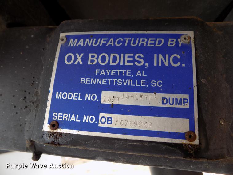 image for item FH9060 2001 Freightliner FLD dump truck