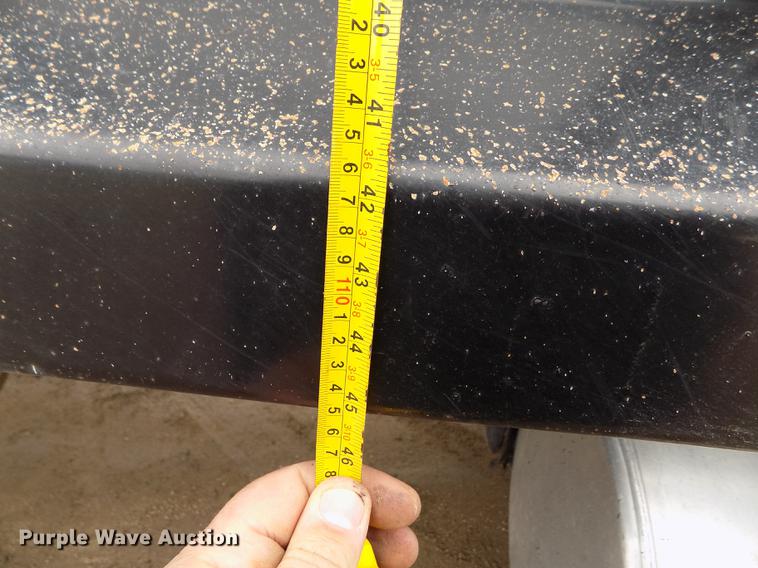 image for item FH9060 2001 Freightliner FLD dump truck