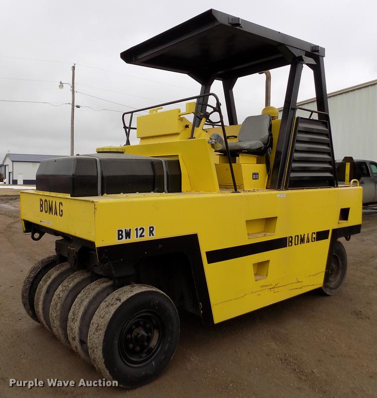 image for item FH9061 1988 Bomag BW12R pneumatic roller