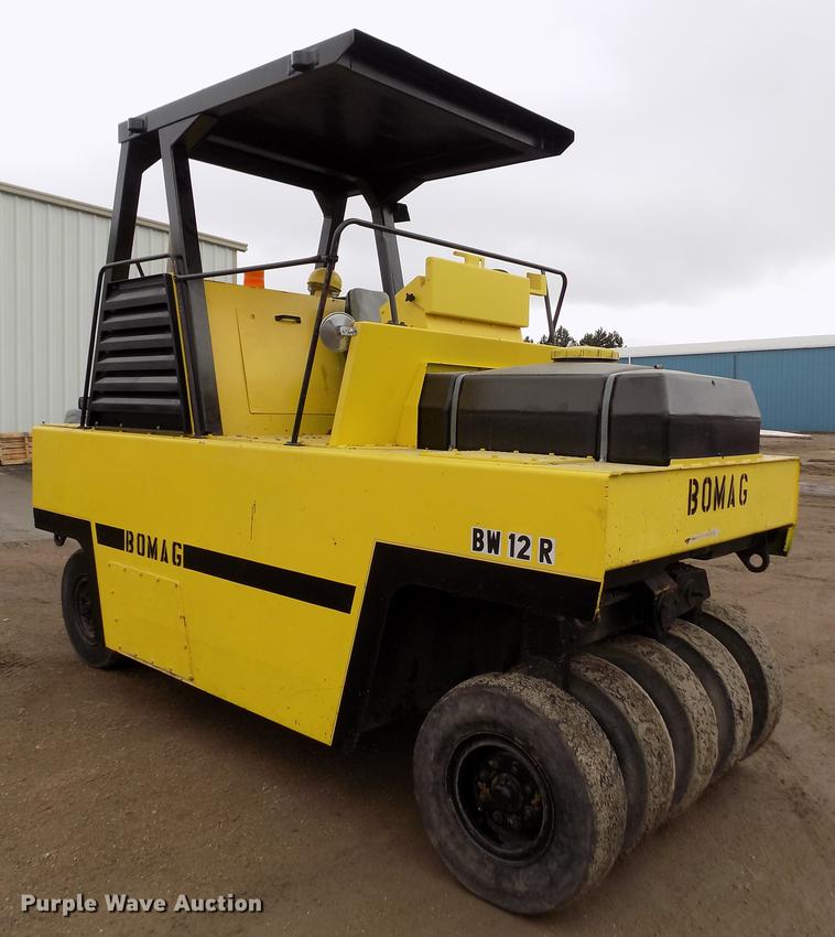 image for item FH9061 1988 Bomag BW12R pneumatic roller