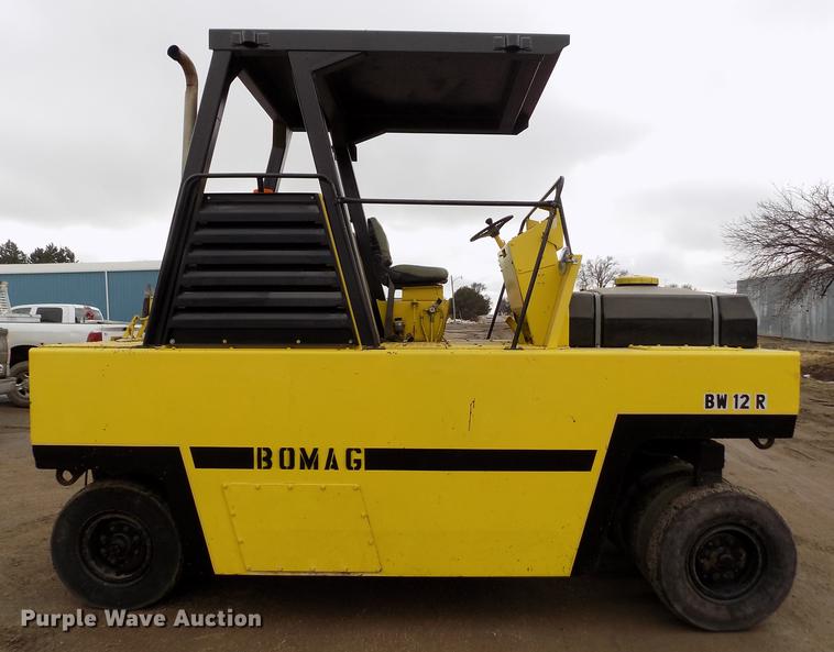 image for item FH9061 1988 Bomag BW12R pneumatic roller