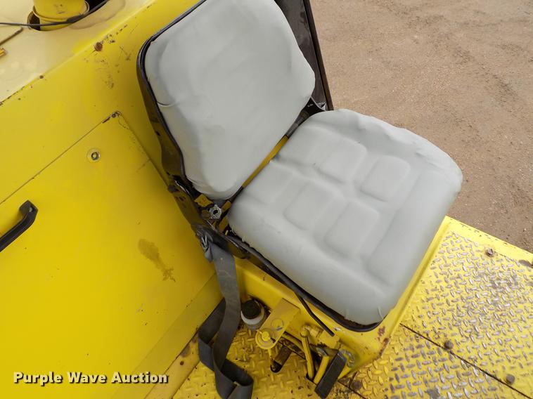 image for item FH9061 1988 Bomag BW12R pneumatic roller