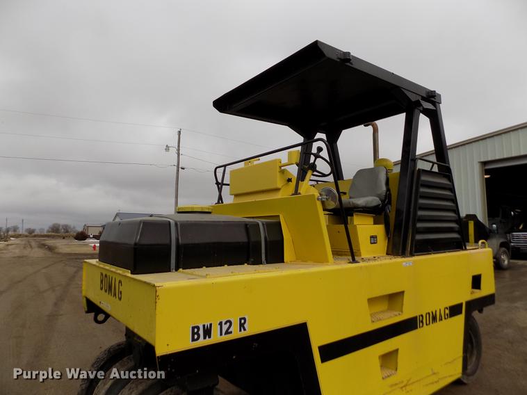image for item FH9061 1988 Bomag BW12R pneumatic roller