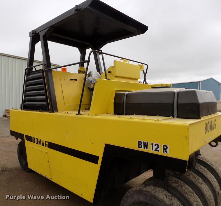 image for item FH9061 1988 Bomag BW12R pneumatic roller
