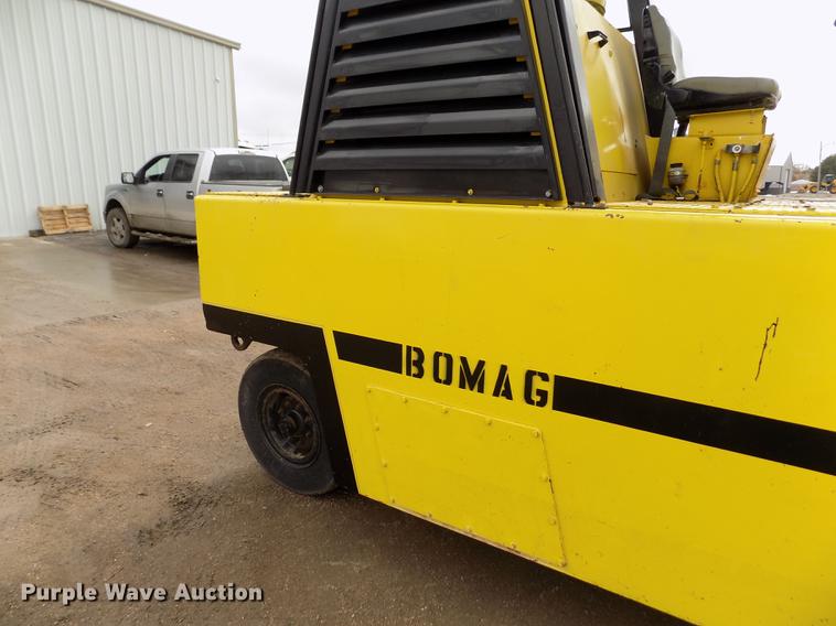image for item FH9061 1988 Bomag BW12R pneumatic roller