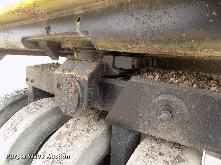 image for item FH9061 1988 Bomag BW12R pneumatic roller