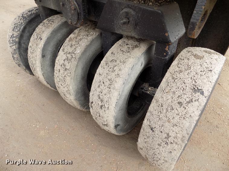 image for item FH9061 1988 Bomag BW12R pneumatic roller