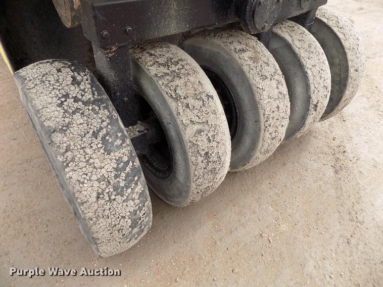 image for item FH9061 1988 Bomag BW12R pneumatic roller