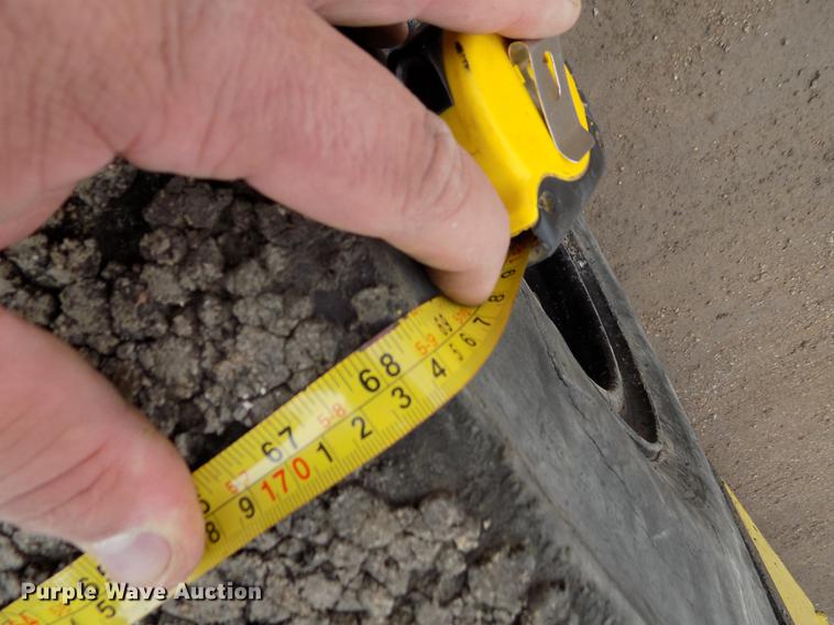 image for item FH9061 1988 Bomag BW12R pneumatic roller