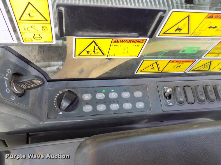 image for item FH9099 2012 Caterpillar 324E L excavator